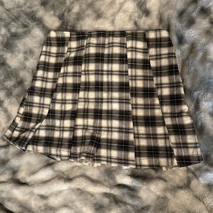 Forever 21 Black and White Plaid Mini Skirt